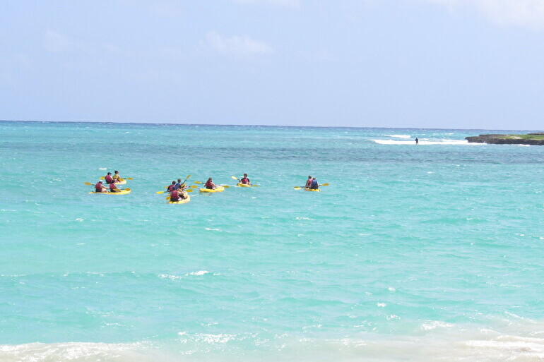 カイルアビーチでマリンアクティビティを楽しむ