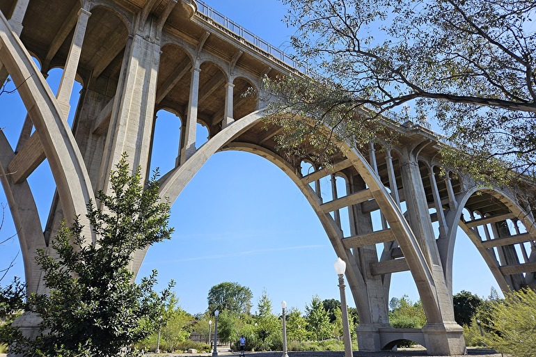 コロラド・ストリート橋